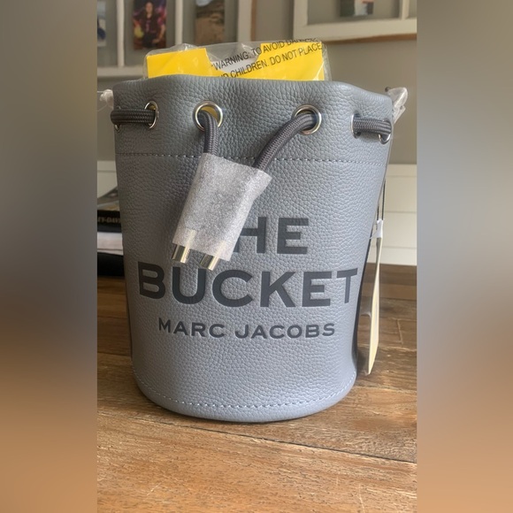 NWT $395 Marc Jacobs Bucket Bag - Picture 2 of 7